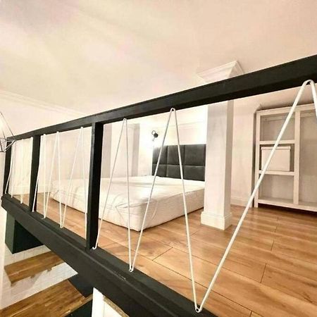 Golden Apartments- City Center - Zl65 Warsawa Bagian luar foto